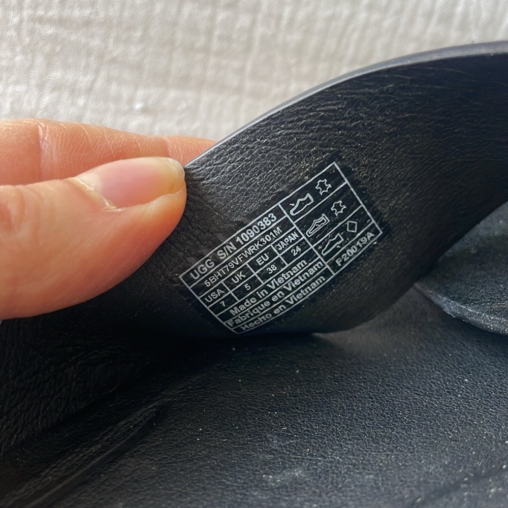 Ugg Kari Leather Slide Sandal Womens Black Slip On Open Toe Crisscross Strap 7 - Picture 12 of 15